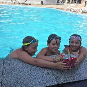 https://sea-star.batumihotels.net